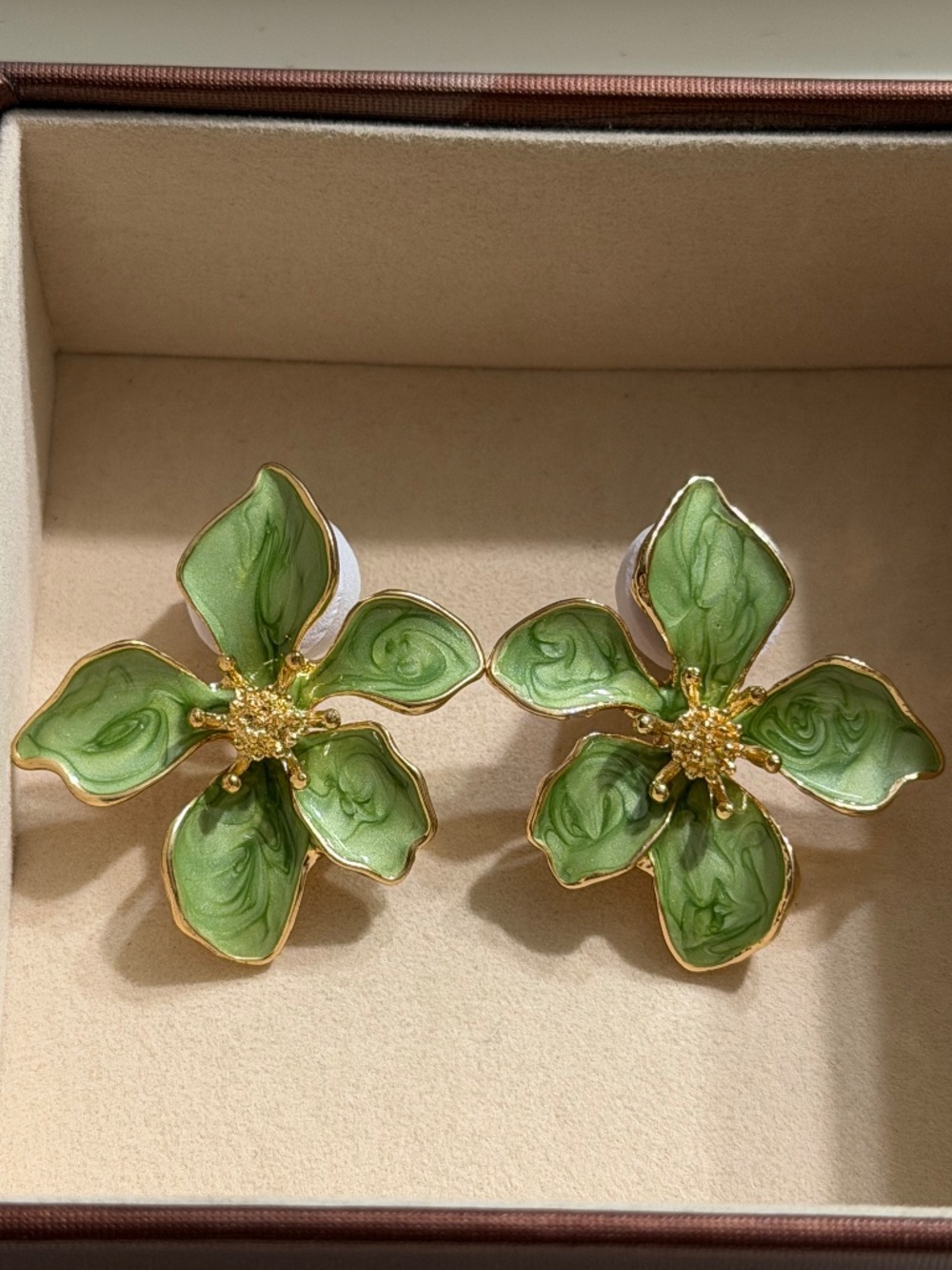 Golden Green Oil Dripping 5-Petal Flower Enamel Earrings.